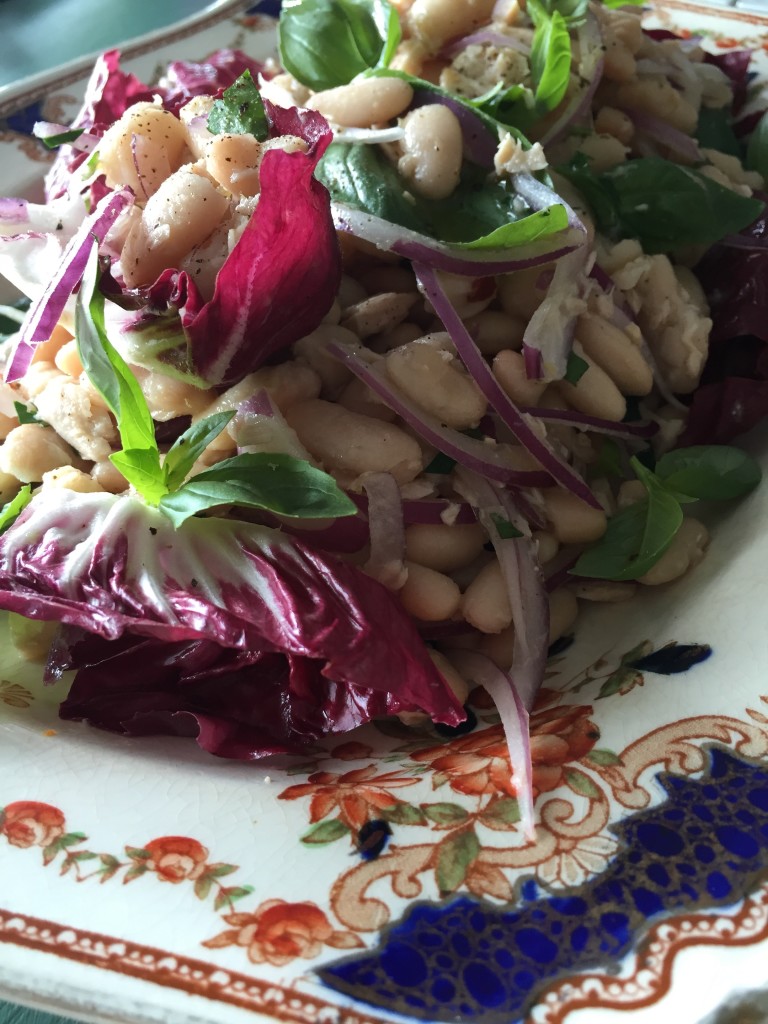 , Deliciously easy cannellini bean salad
