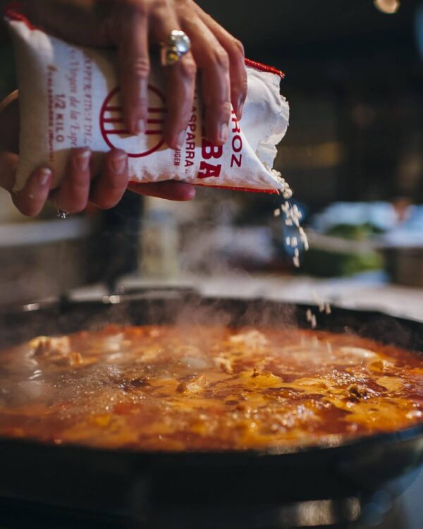 Spanish online cooking class - An Outstanding Paella, Sangria and more