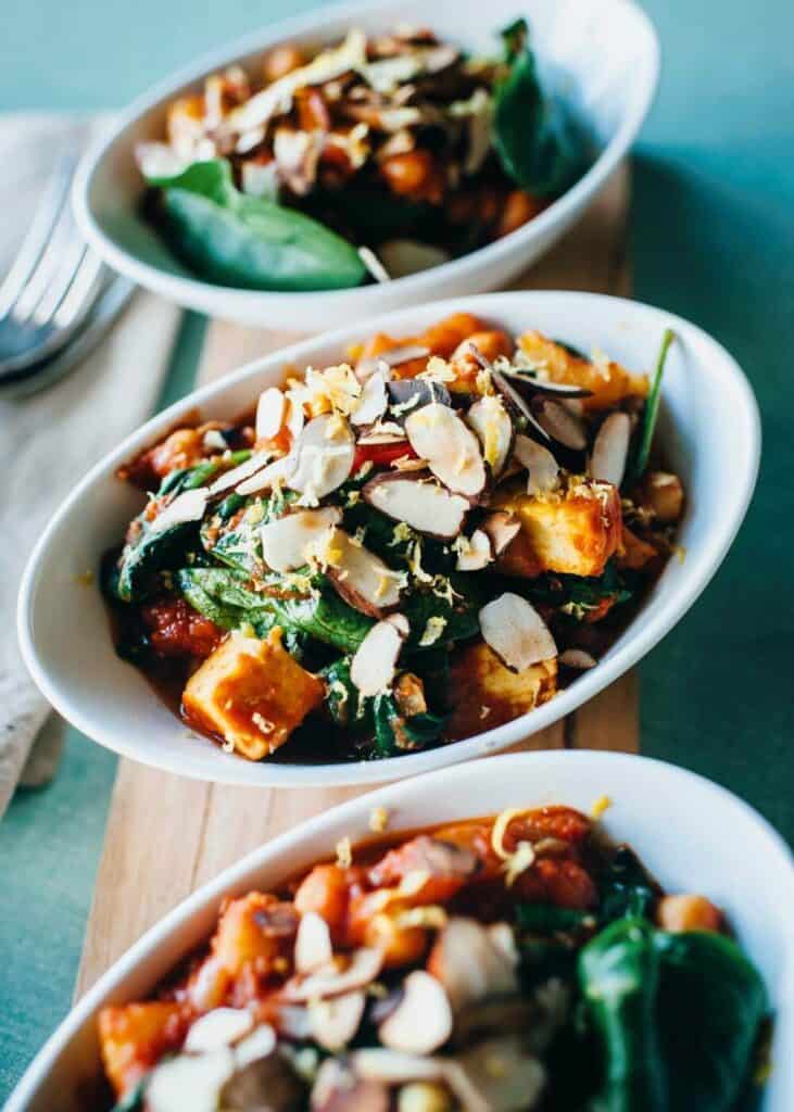 Spiced chickpeas with halloumi