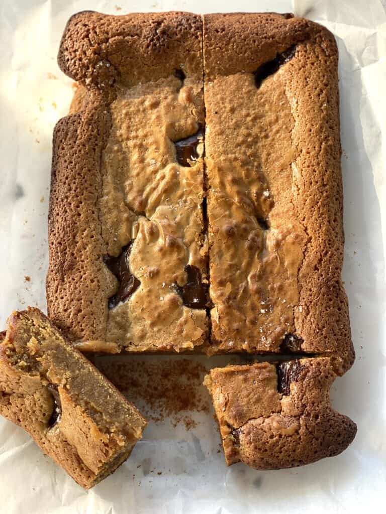 Best ever dulce de leche caramel blondie